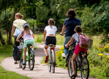 Summer holiday childcare in UK now costs £1,000 a child, research finds